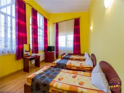 Pensiune cu restaurant, profit asigurat din chirii, terasa spre munte, Brasov - foto 4