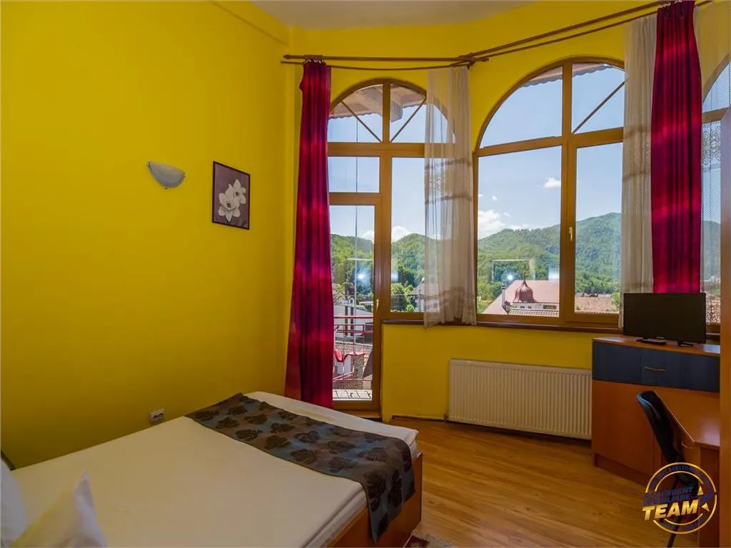 Pensiune cu restaurant, profit asigurat din chirii, terasa spre munte, Brasov - foto 12