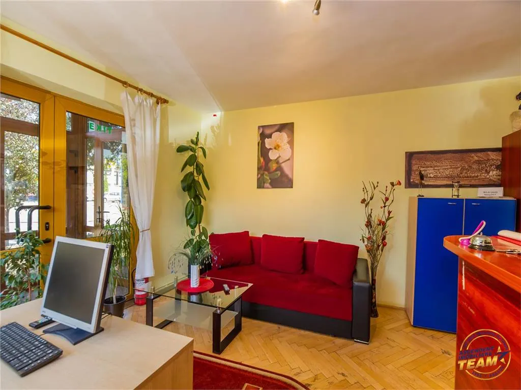 Pensiune cu restaurant, profit asigurat din chirii, terasa spre munte, Brasov - foto 15
