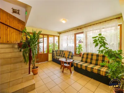 Pensiune cu restaurant, profit asigurat din chirii, terasa spre munte, Brasov - foto 18