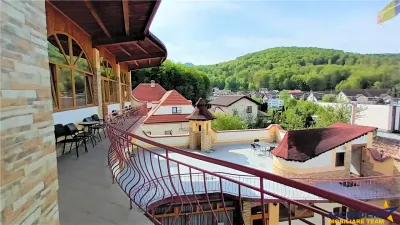 Pensiune cu restaurant, profit asigurat din chirii, terasa spre munte, Brasov - foto 3
