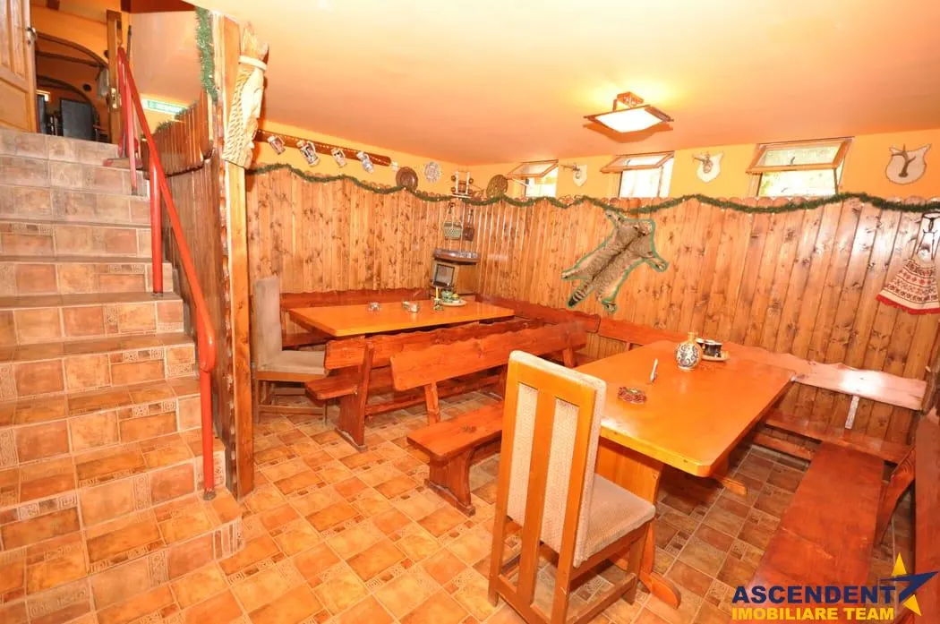 Pensiune cu restaurant, profit asigurat din chirii, terasa spre munte, Brasov - foto 9