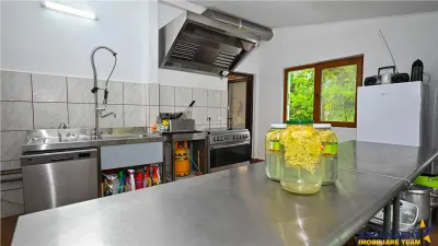 Pensiune turistica in Piatra Craiului, in circuitul  Plaiul Foii, 7700 mp teren - foto 18