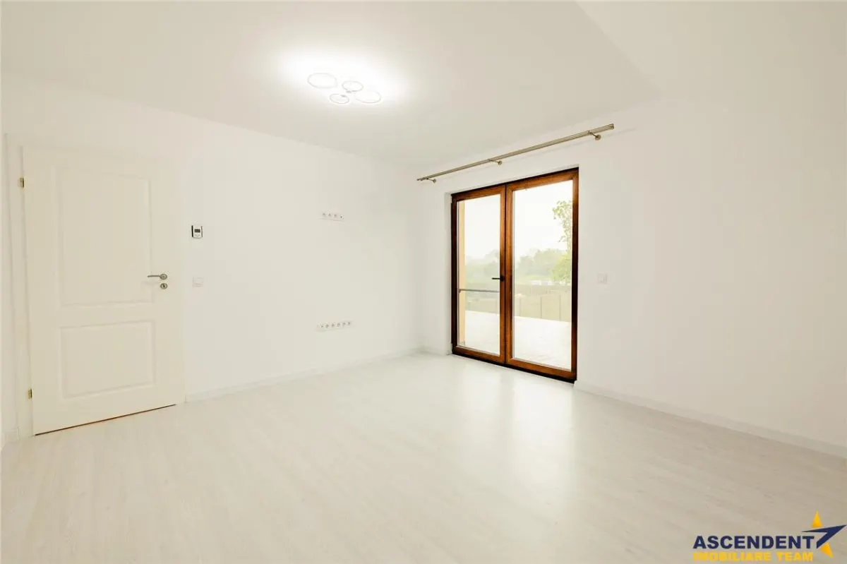 Eleganta casa, cartier select, intabulata Halchiu, Brasov - foto 12