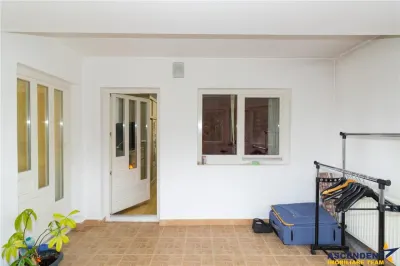 Vila distincta, panorama urbana, amplasare de top, Zarnesti, Brasov - foto 23