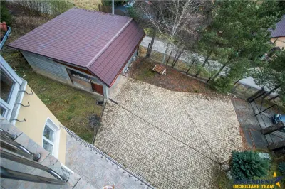 Vila distincta, panorama urbana, amplasare de top, Zarnesti, Brasov - foto 32