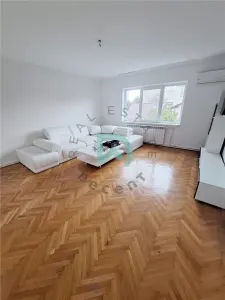 Apartament 3 camere spatios, etaj 1, zona Grivitei, cu garaj, beci si terasa - Brasov