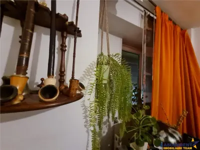 Decomandat pe 2 camere+ birou, etaj 1, Bulevardul Grivitei, Brasov - foto 18