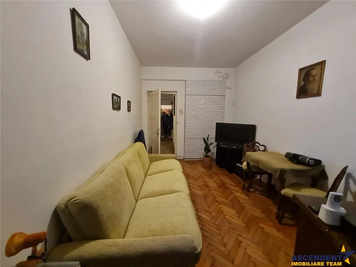 Decomandat pe 2 camere+ birou, etaj 1, Bulevardul Grivitei, Brasov - foto 21