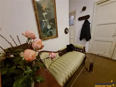 Decomandat pe 2 camere+ birou, etaj 1, Bulevardul Grivitei, Brasov - foto 6