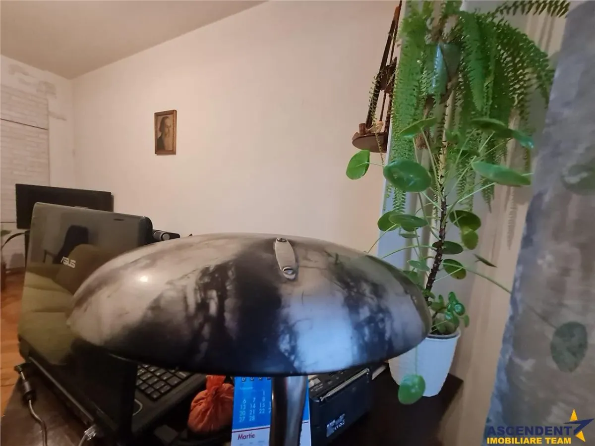 Decomandat pe 2 camere+ birou, etaj 1, Bulevardul Grivitei, Brasov - foto 9