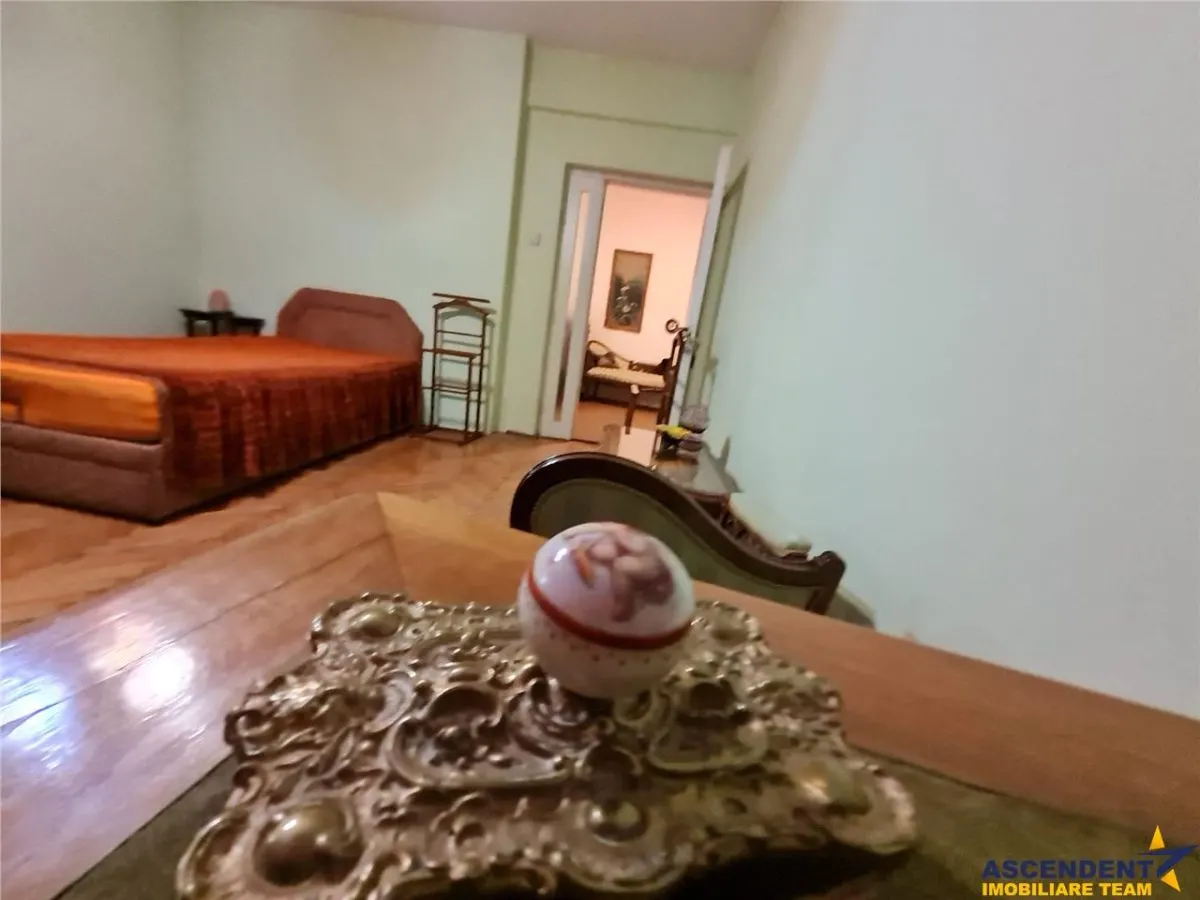Decomandat pe 2 camere+ birou, etaj 1, Bulevardul Grivitei, Brasov - foto 10
