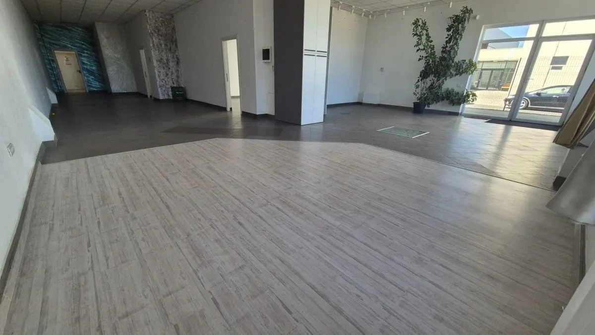 Spatiu comercial de inchiriat  Brasov - foto 3