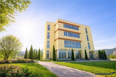 Edificiu cu acces facil, componenta si dotari apreciabile, Calea Bucuresti, Brasov - Brasov