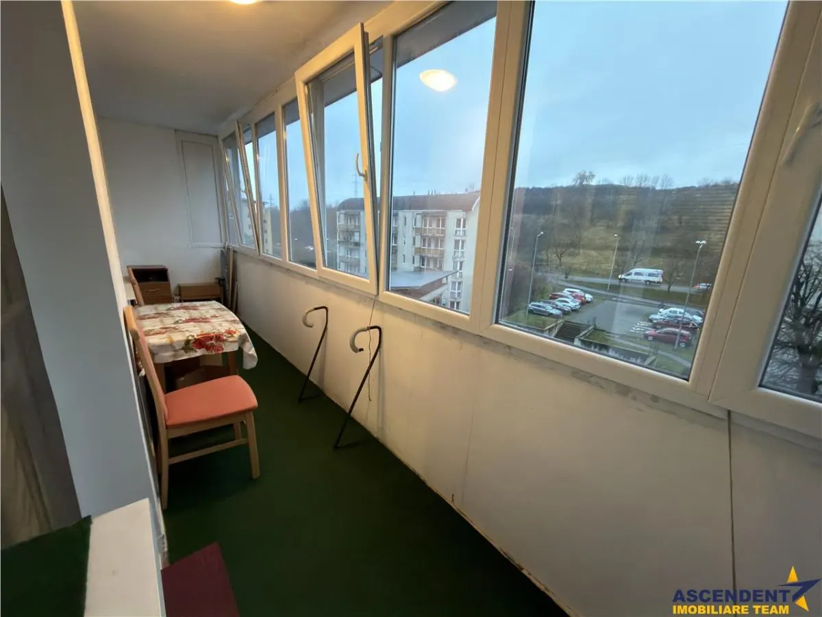 Refugiu urban,decomandat, farmec autentic,balcon spatios,Dambu Petros, Targu Mures - foto 13