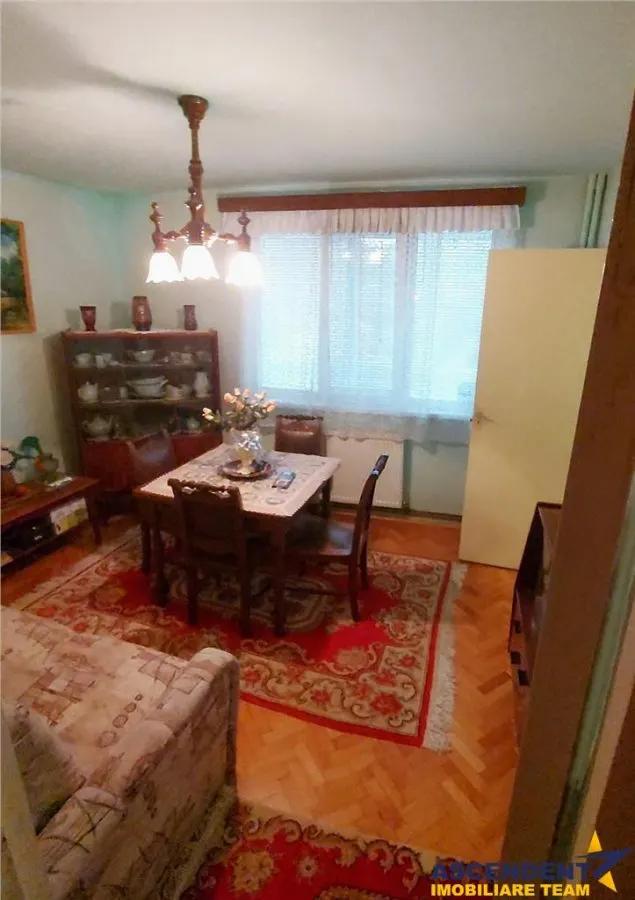 Refugiu urban,decomandat, farmec autentic,balcon spatios,Dambu Petros, Targu Mures - foto 16