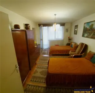 Refugiu urban,decomandat, farmec autentic,balcon spatios,Dambu Petros, Targu Mures - foto 17