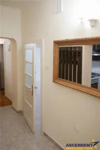Nivel in vila, cu intrare si gradina proprie, loc parcare, Central, Brasov - foto 5