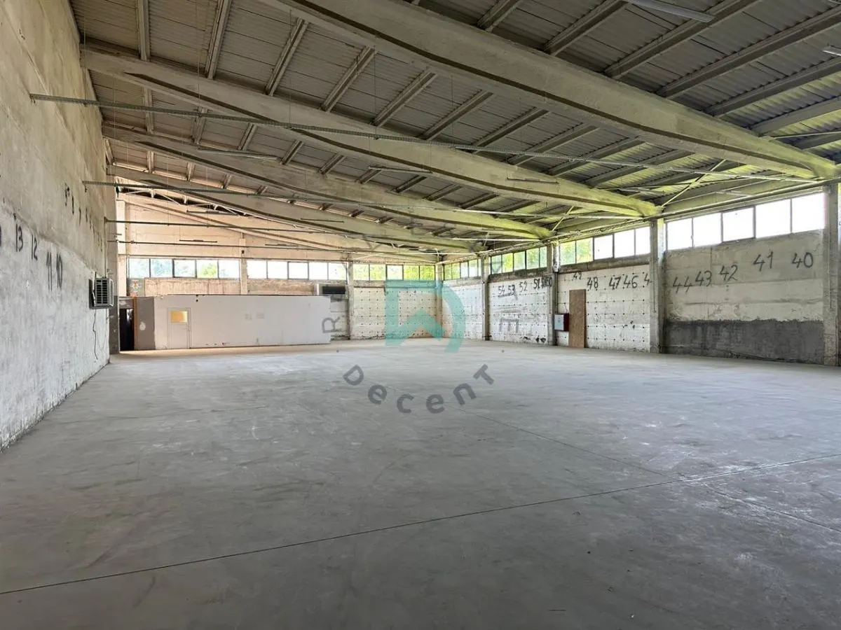 Hala industriala de inchiriat, 950 mp, Bartolomeu, Brasov - foto 1