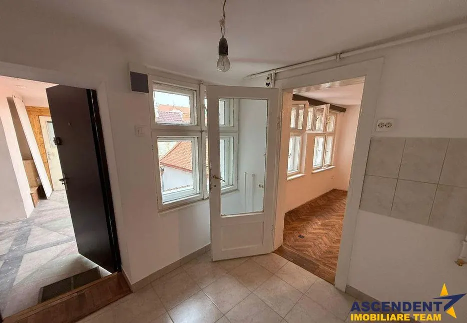 Cu terasa, Centrul istoric, Brasov - foto 4