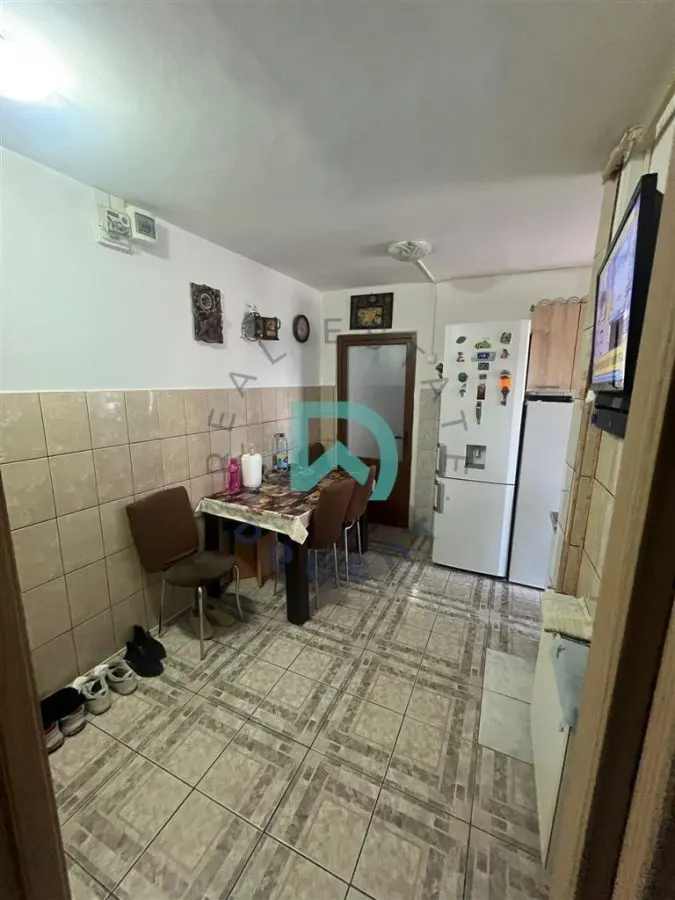 Apartament 3 camere, Bartolomeu, Brasov. - foto 1
