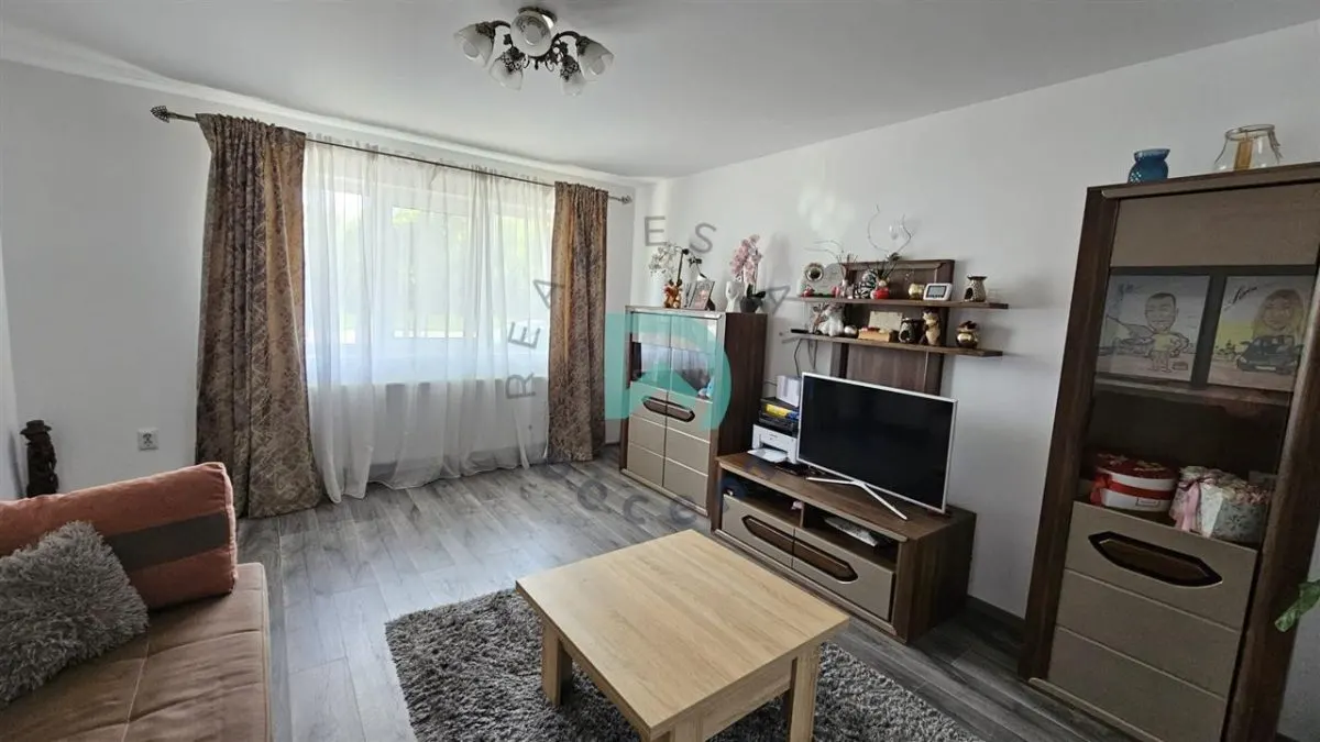 Apartament 2 camere, Tractorul, Brasov - foto 1