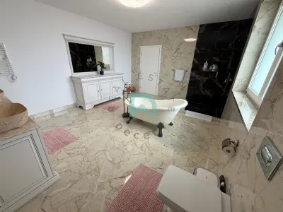 Casa spatioasa , intrare Izvor, Brasov - foto 13