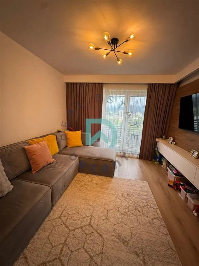 Apartament 3 camere, Coresi,  Tractorul - foto 3
