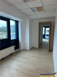 Spatiu de birouri renovat, Centrul Civic, Brasov - foto 14