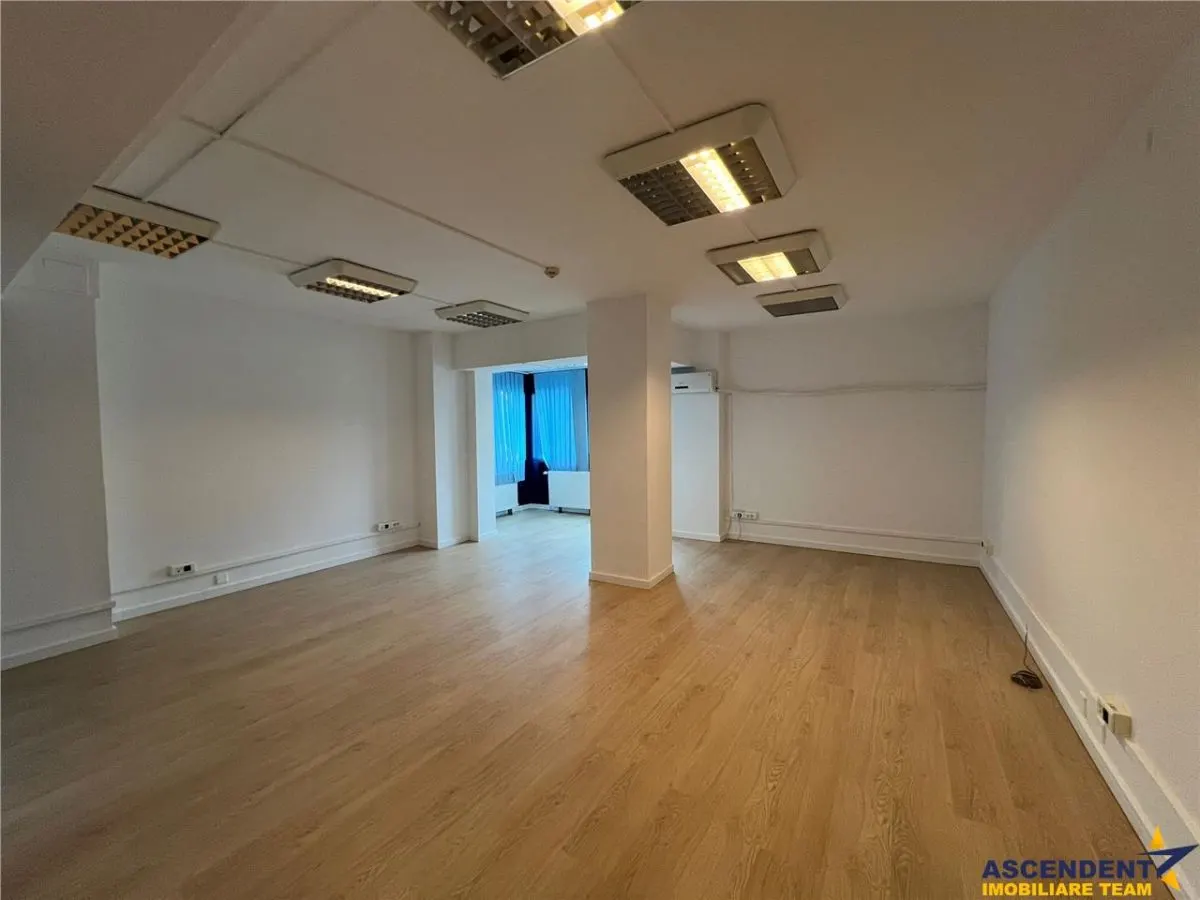 Spatiu de birouri renovat, Centrul Civic, Brasov - foto 24