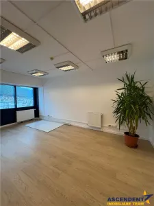 Spatiu de birouri renovat, Centrul Civic, Brasov - foto 25