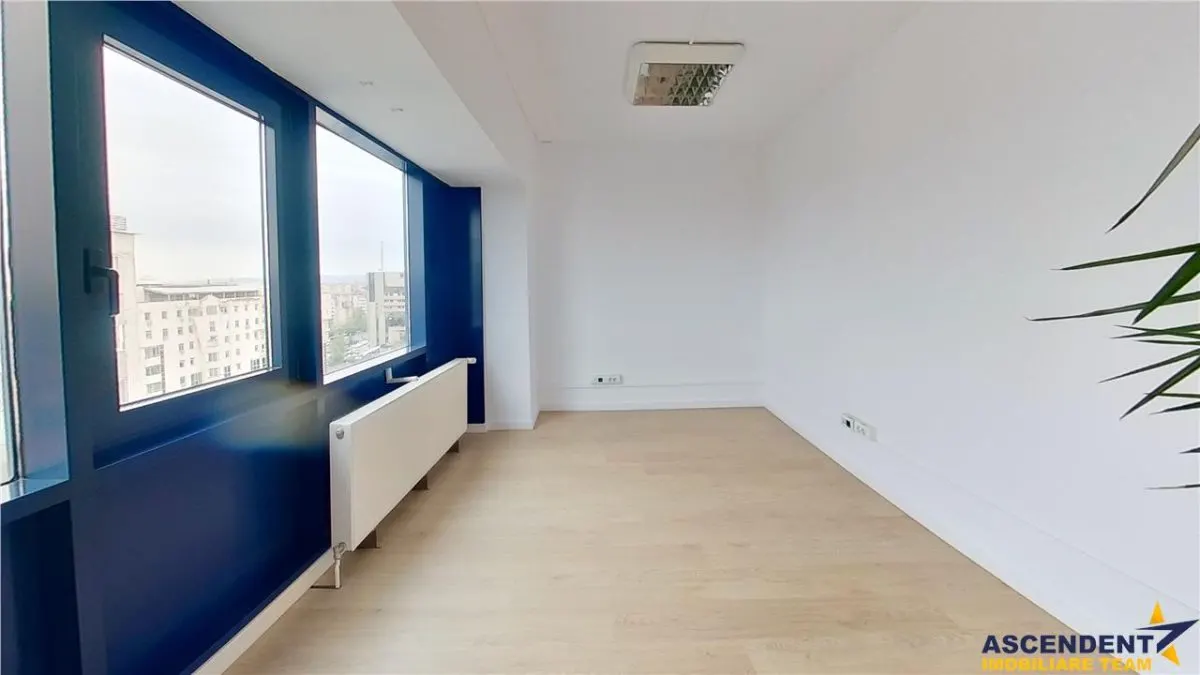 Spatiu de birouri renovat, Centrul Civic, Brasov - foto 10