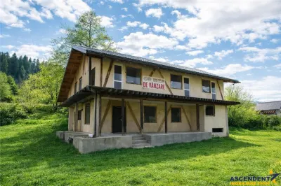 Proprietate autentica, stil traditional:Eco, cu parau pitoresc si vedere spectaculoasa, teren 900 mp - Moieciu de Jos