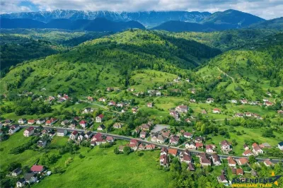 Proprietate autentica, stil traditional:Eco, cu parau pitoresc si vedere spectaculoasa, teren 900 mp - foto 3