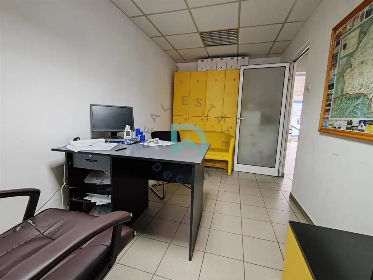 Spatiu comercial de vanzare  Brasov - foto 6