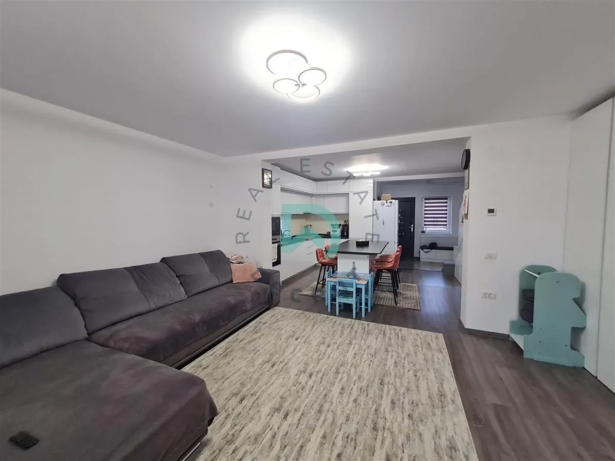 Casa  Tarlungeni, Brasov - foto 2