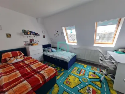 Casa  Tarlungeni, Brasov - foto 19