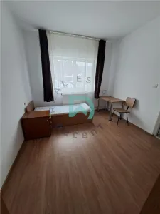 Imobil de închiriat â€“ 18 camere | Ideal pentru muncitori, pensiune sau activități comerciale - foto 2