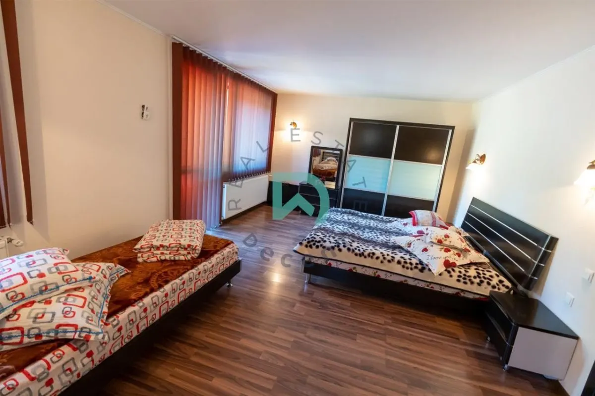 Vila 6 camere, Timisul de Sus. - foto 14