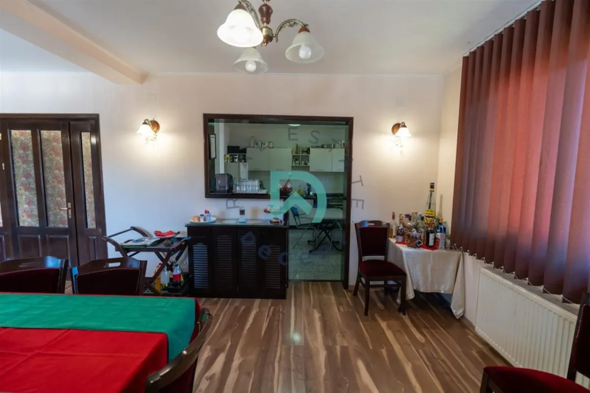 Vila 6 camere, Timisul de Sus. - foto 17