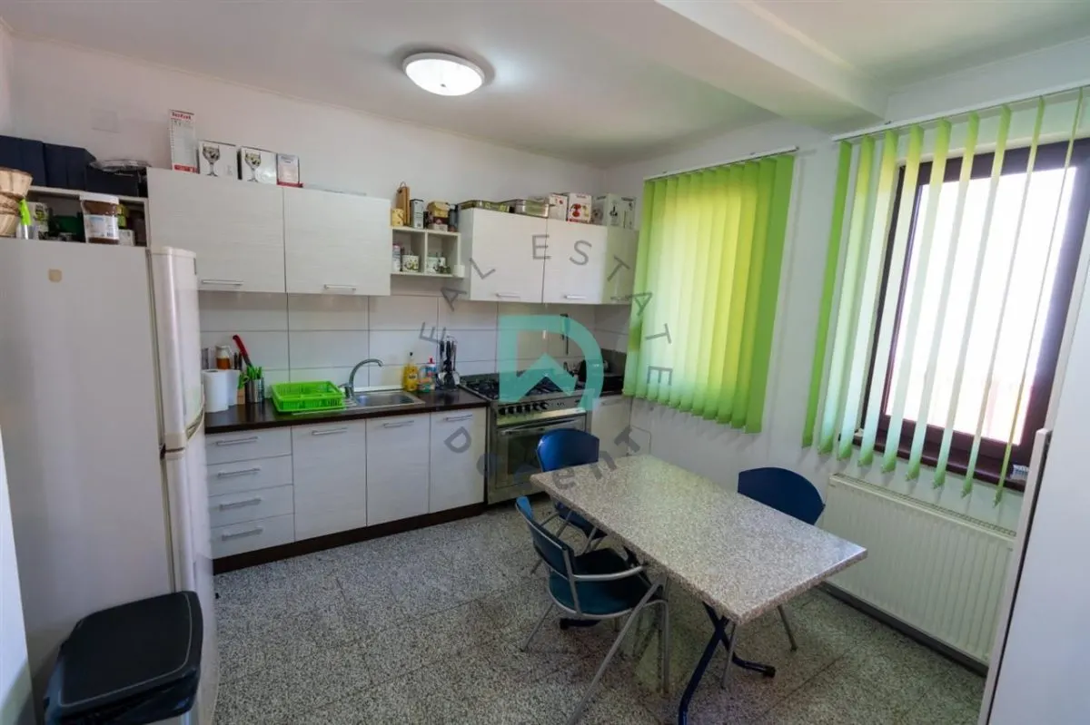 Vila 6 camere, Timisul de Sus. - foto 20