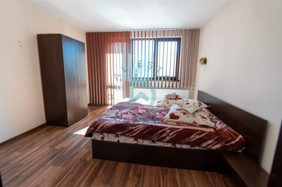 Vila 6 camere, Timisul de Sus. - foto 8