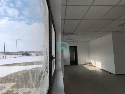 Hale industriale, birouri si curte proprie de inchiriat - foto 16