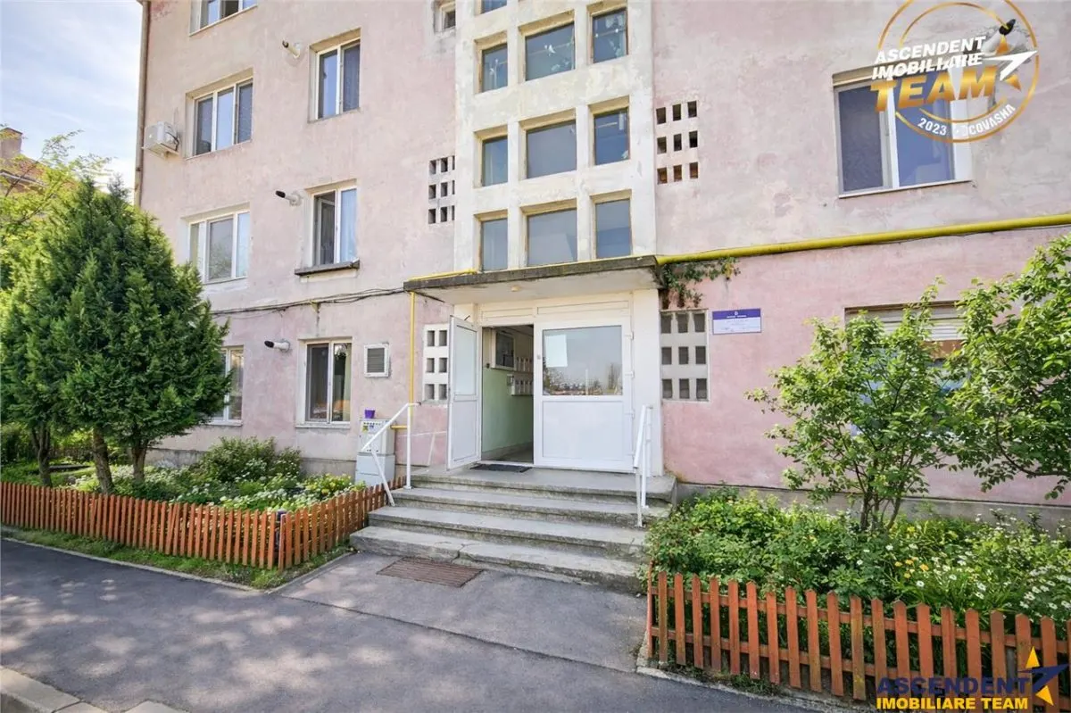 Decomandat apartament cu 2 camere, Lenin, Sfantu Gheorghe - foto 7