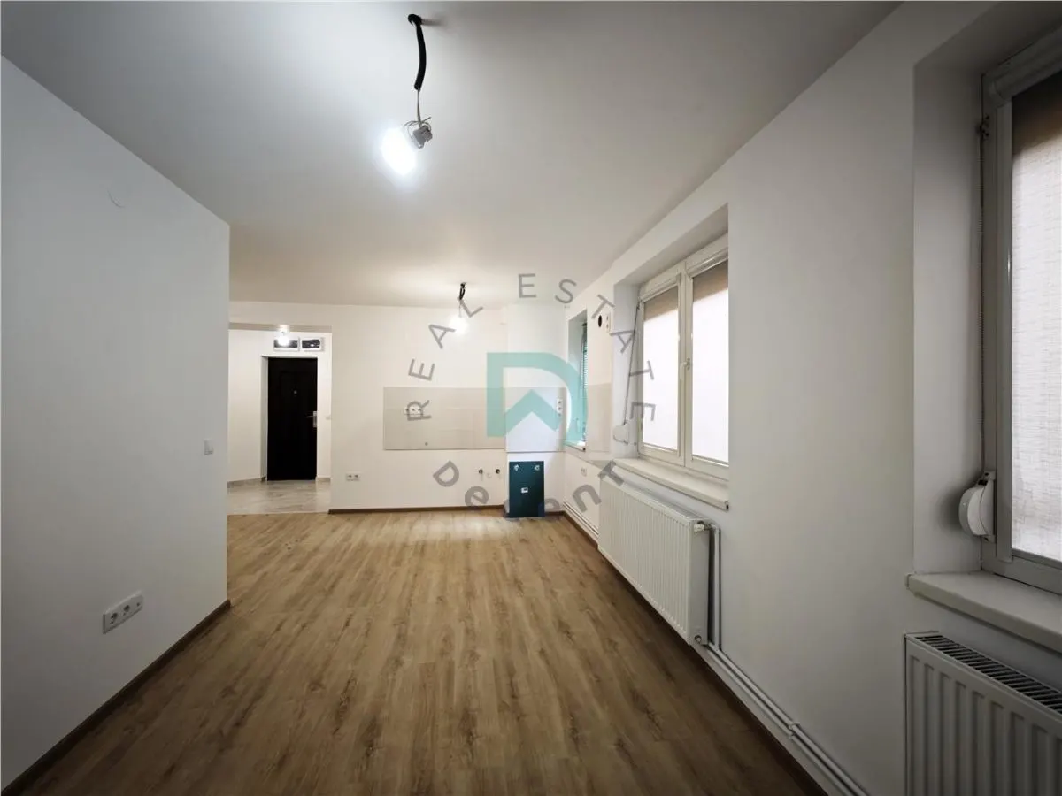 Apartament zona Brasovului Vechi - foto 1
