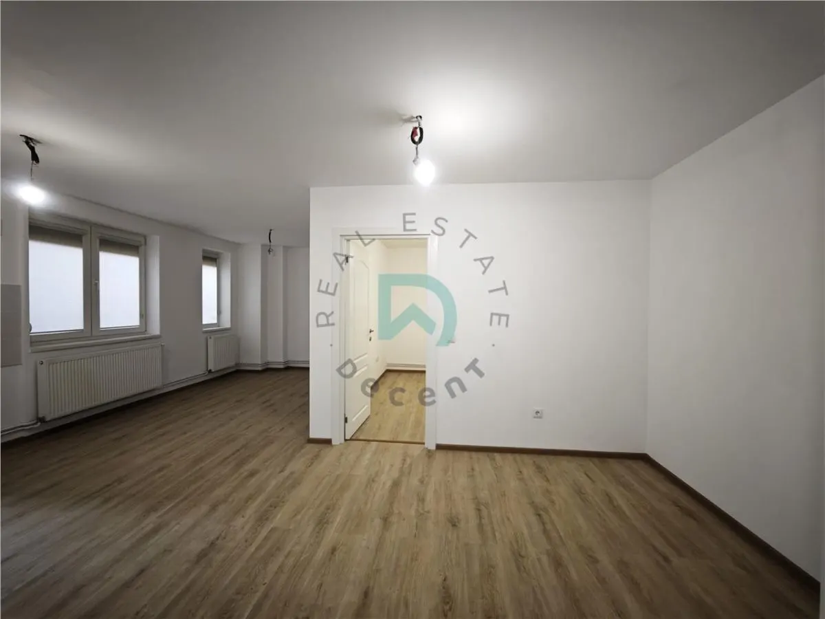 Apartament zona Brasovului Vechi - foto 3