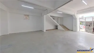 Tur 3D:Spatiu pentru activitati sportive/comerciale/sociale/centre medicale.Amenajare personalizata! - foto 7