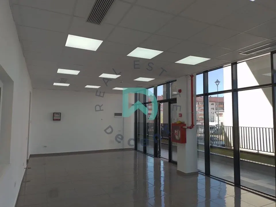 Spatiu comercial de inchiriat, 116 mp, Noua, Brasov - foto 5