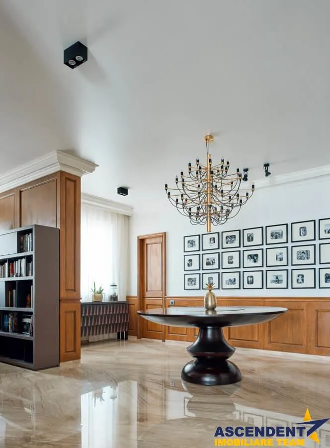 Vila impunatoare cu potential rezidential sau comercial – Brasov - foto 1