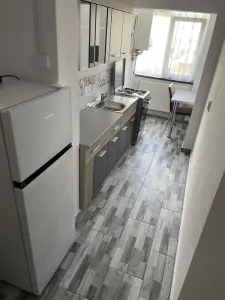 Garsoniera renovata, etaj 1, Astra, Brasov - foto 3